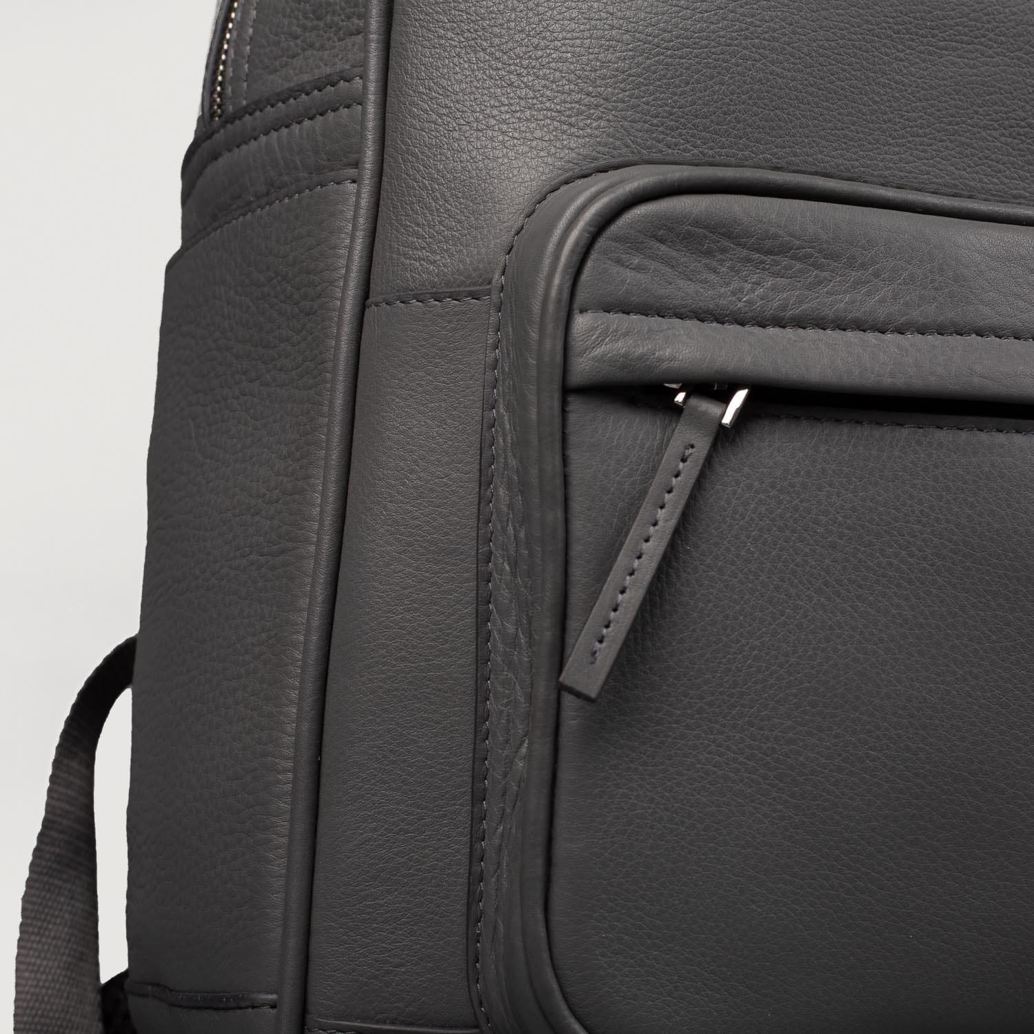 Charcoal Full-Grain Leather Commuter Laptop Backpack - Grey